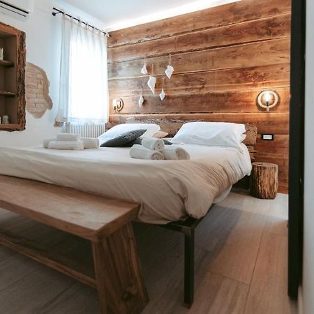 Laguna Suite B&B Кьоджа Экстерьер фото